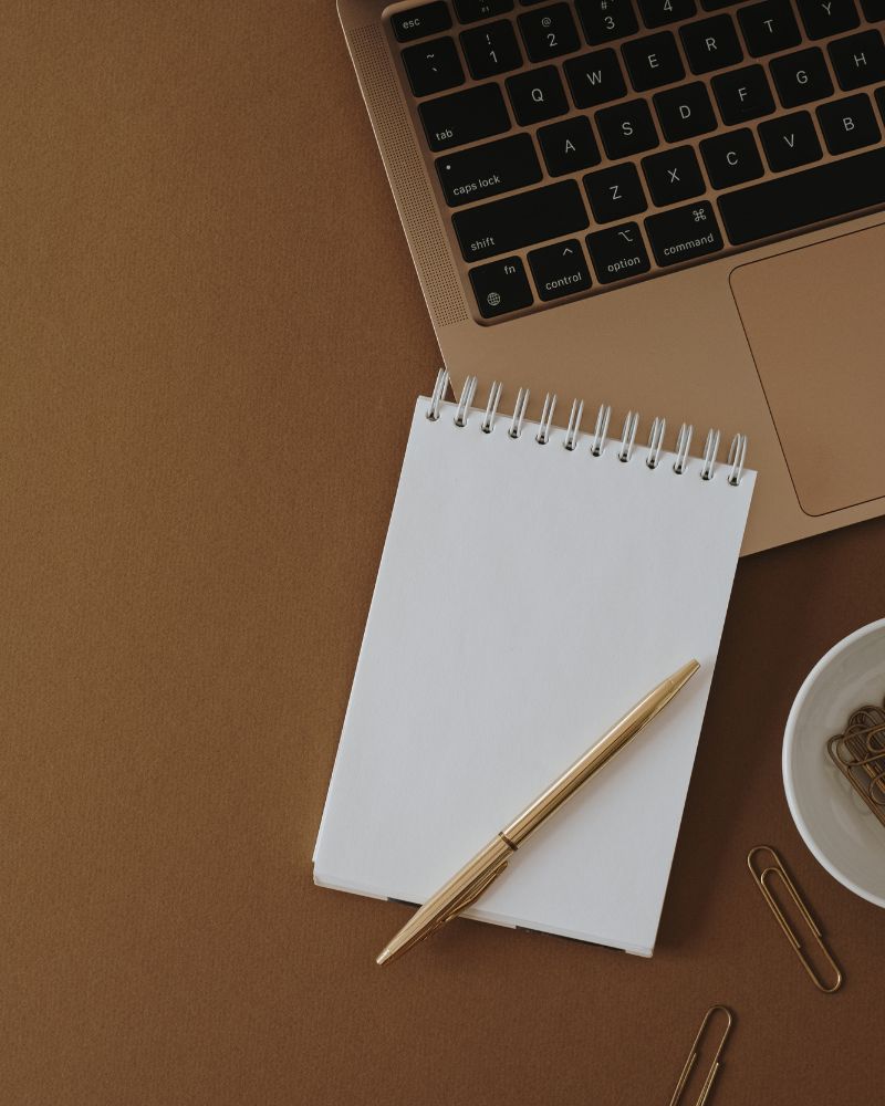 macbook rose gold et notebook