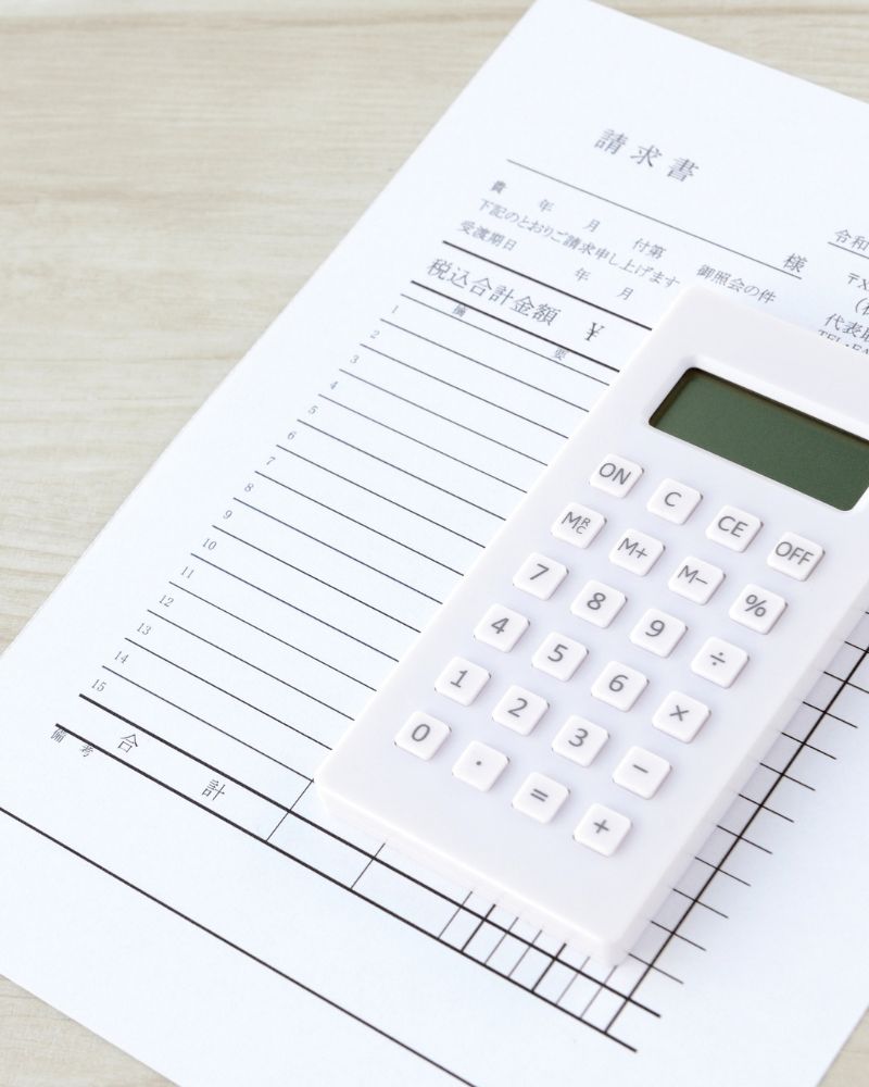 administartion des ventes - Calculatrice blanche